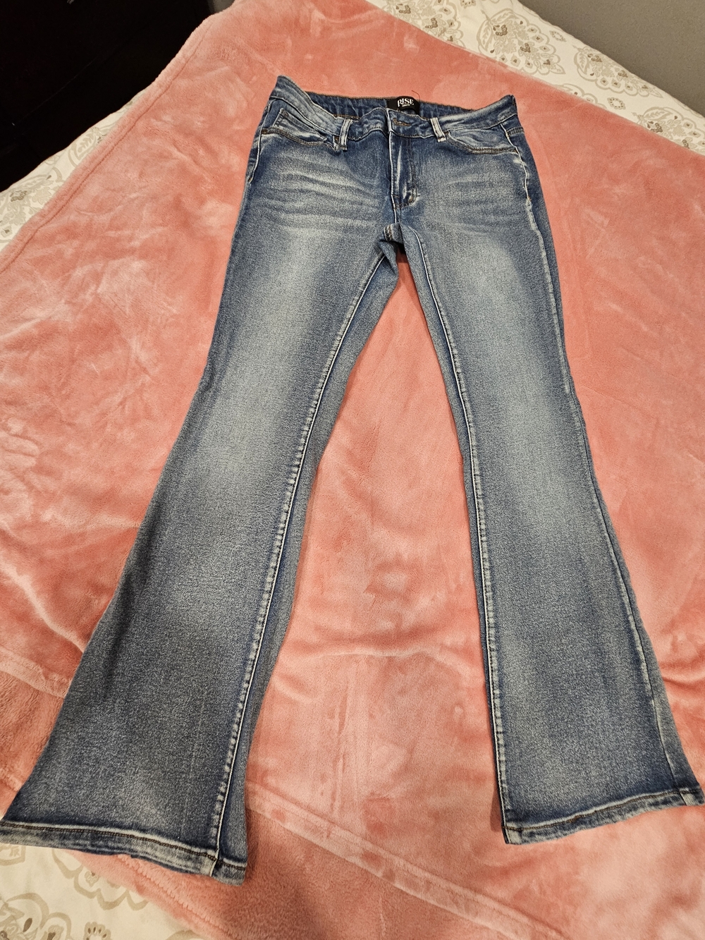 High-Rise Flare Jeans in Faded Blue Wash